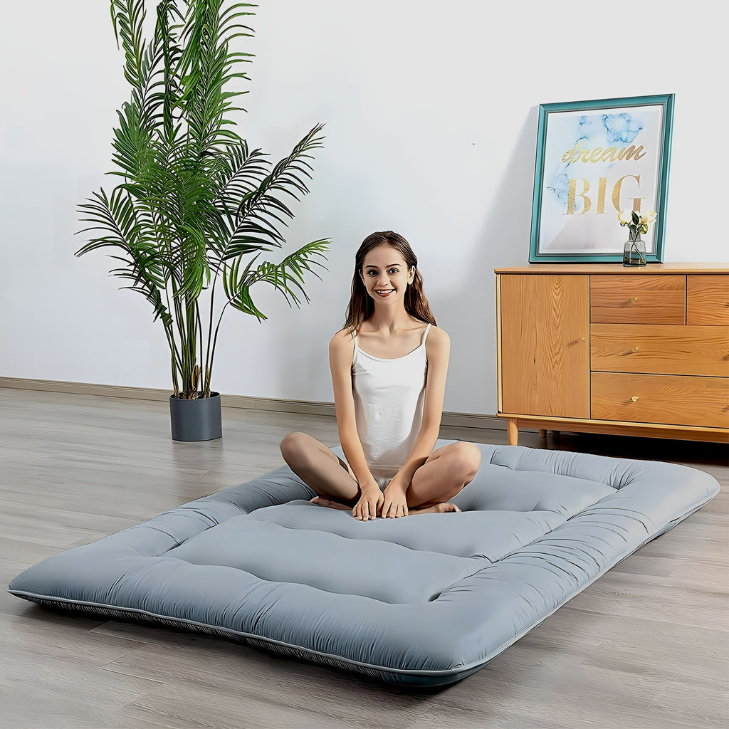 4 Inch Thickened Japanese Floor Futon Pad Foldable Tatami Sleeping Pad Roll Up Floor Bed Cushion with Portable Storage Bag for Travel Camping Guest Room Dormitory Lounger